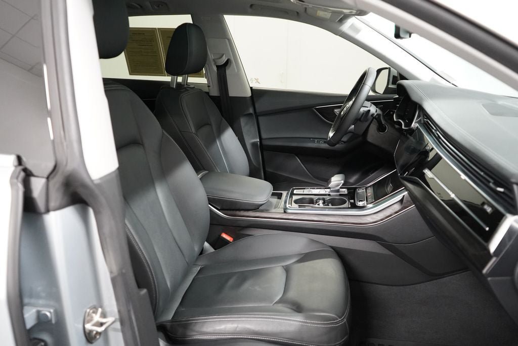 Used 2023 Audi Q8 Premium w/ Convenience Package AWD/4WD image 22