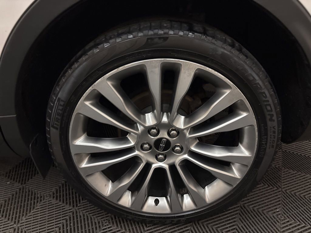 Used 2016 Lincoln MKX Reserve w/ Climate Package image 29