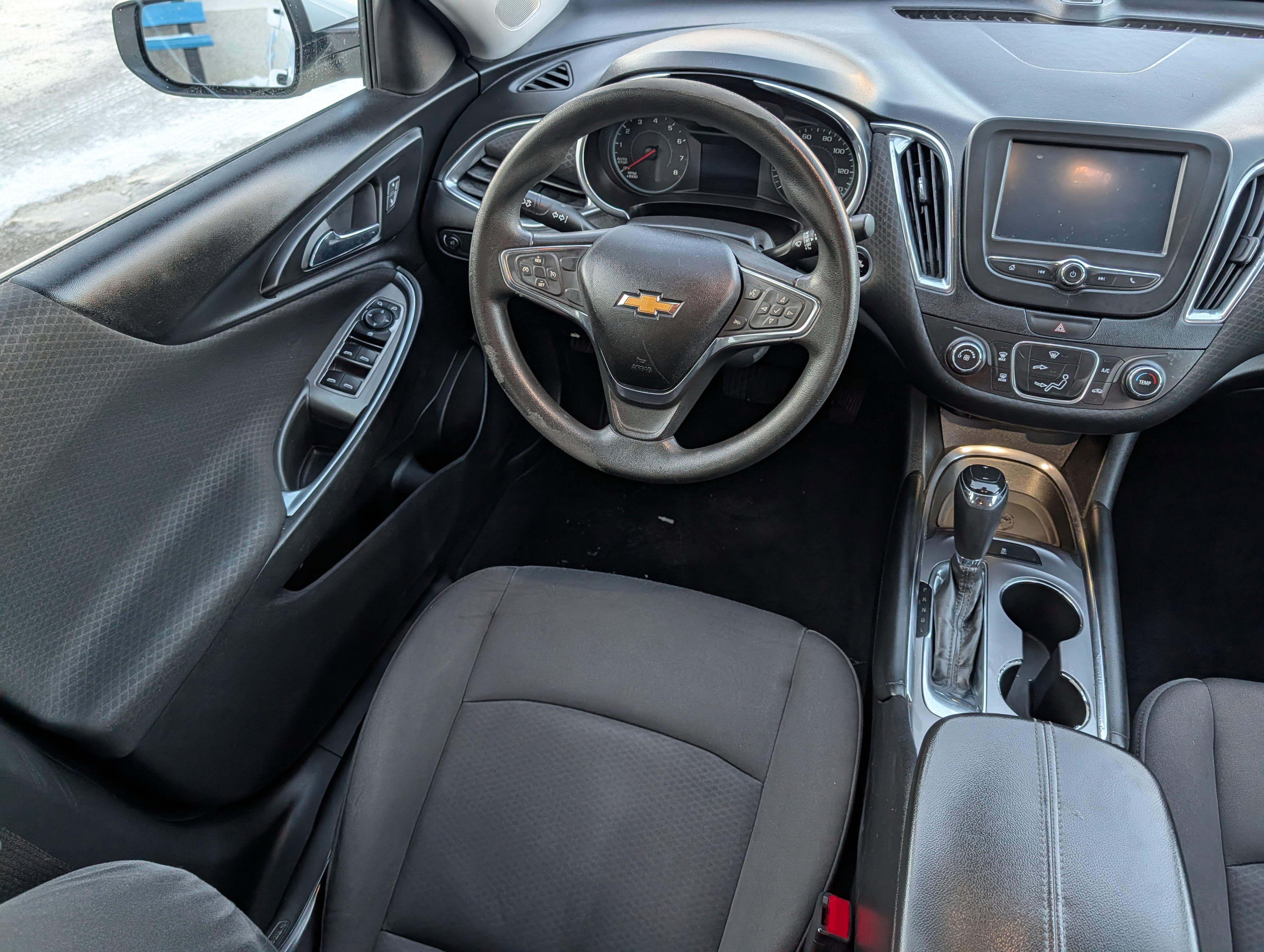 Used 2018 Chevrolet Malibu LT image 9