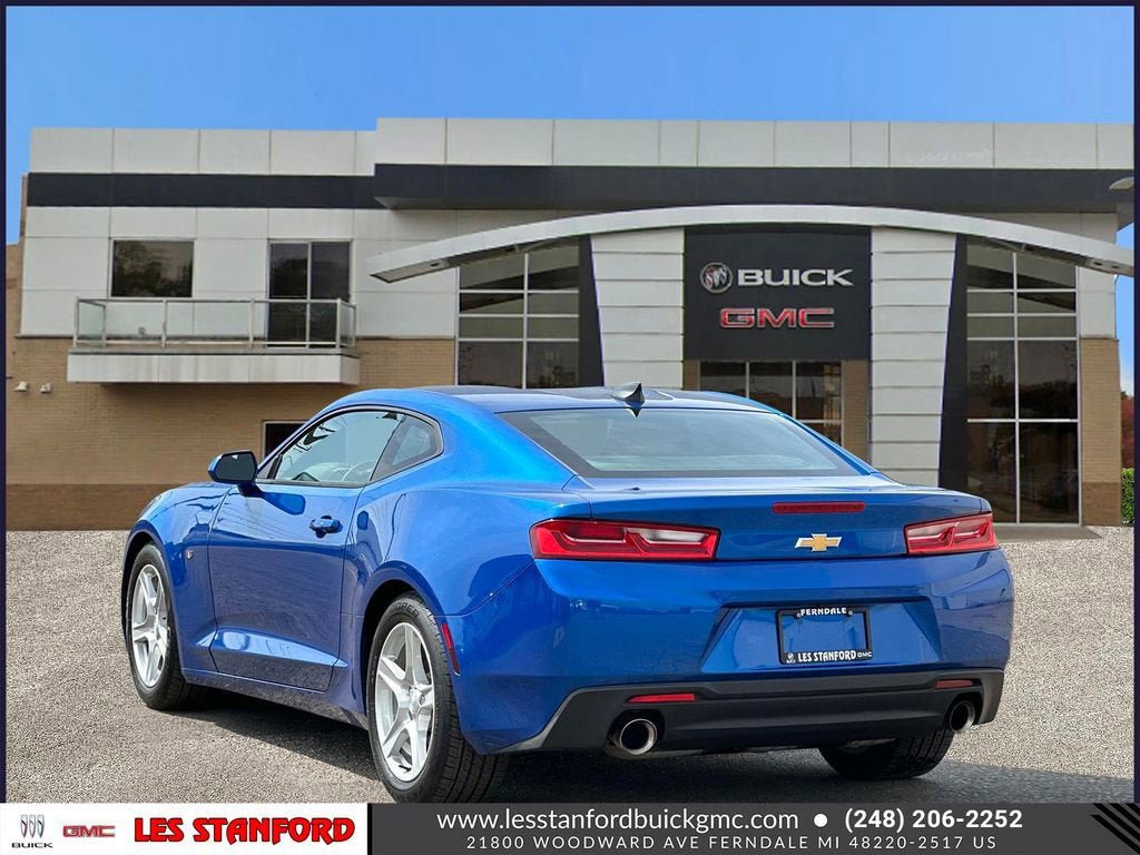 Used 2017 Chevrolet Camaro LT RWD image 4