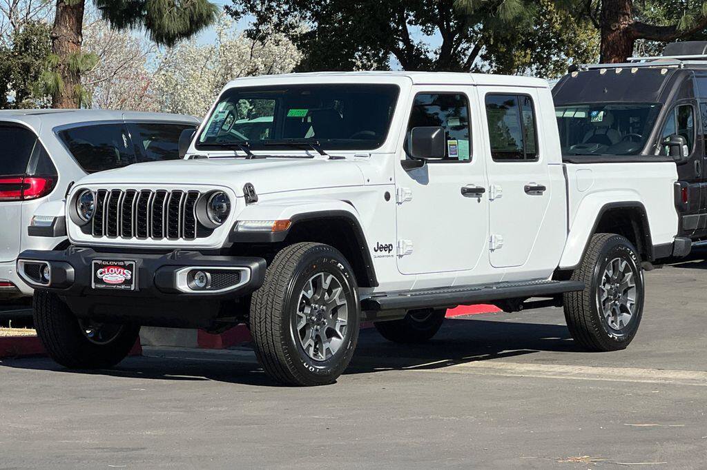 New 2026 Jeep Gladiator Sport AWD/4WD image 8
