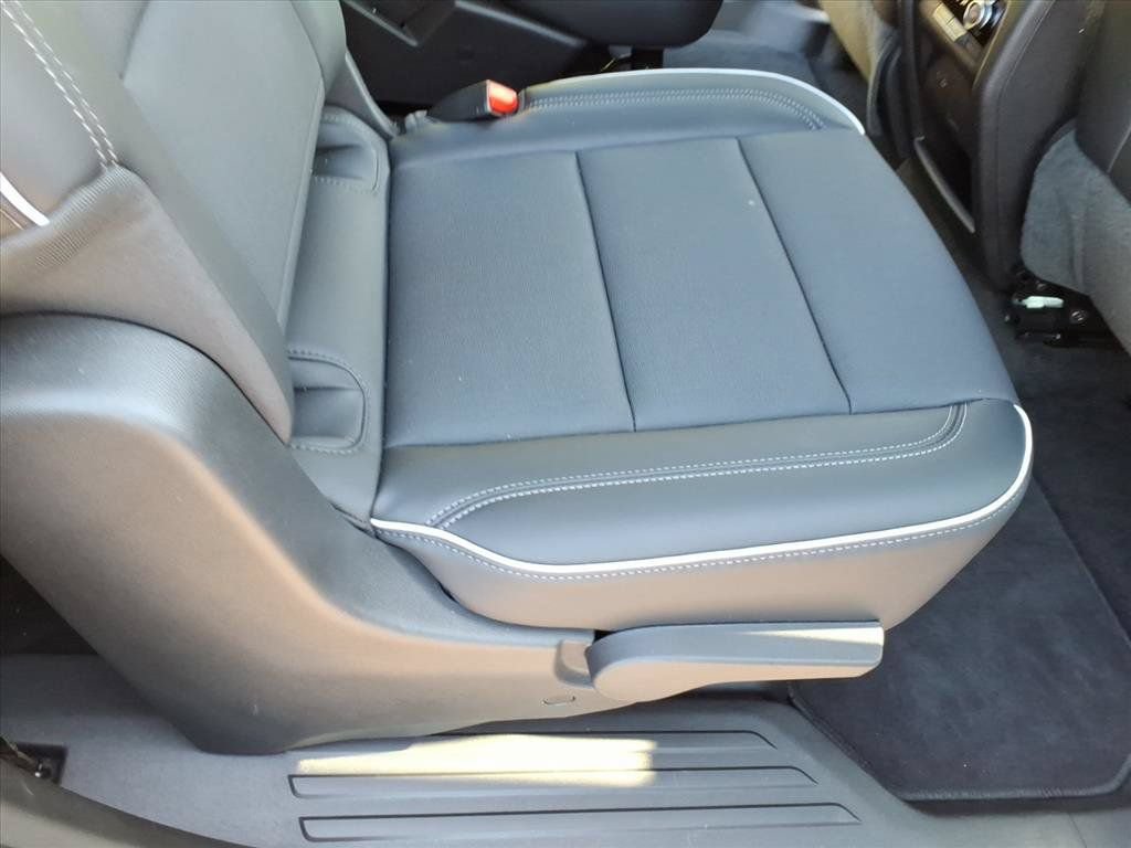 Used 2026 Buick Enclave Preferred FWD image 17
