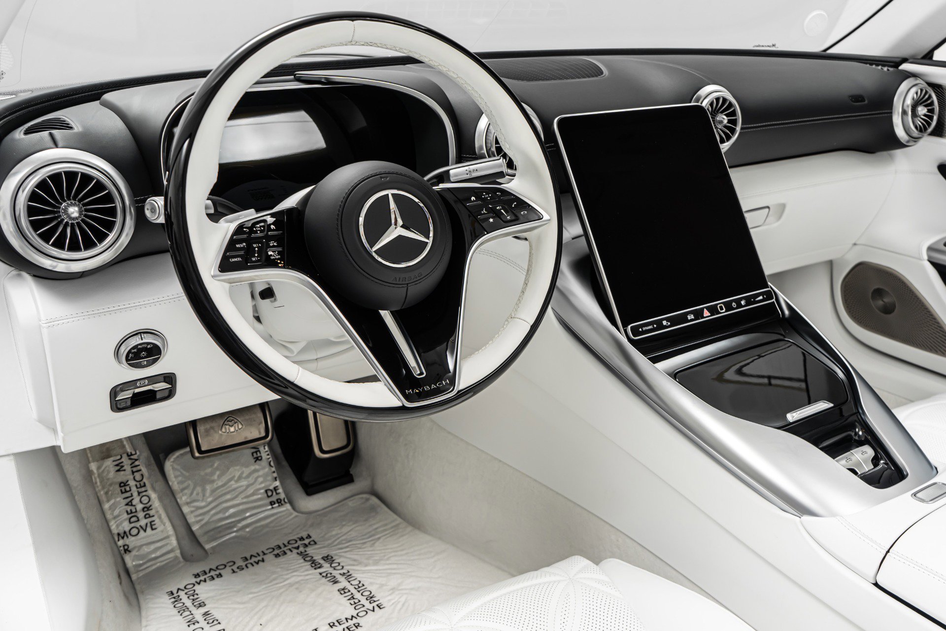 Used 2026 Mercedes-Benz Maybach SL 680 image 13