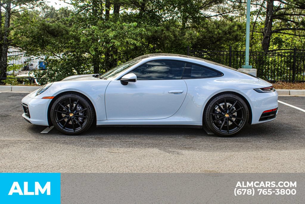 Used 2024 Porsche 911 Carrera RWD image 7
