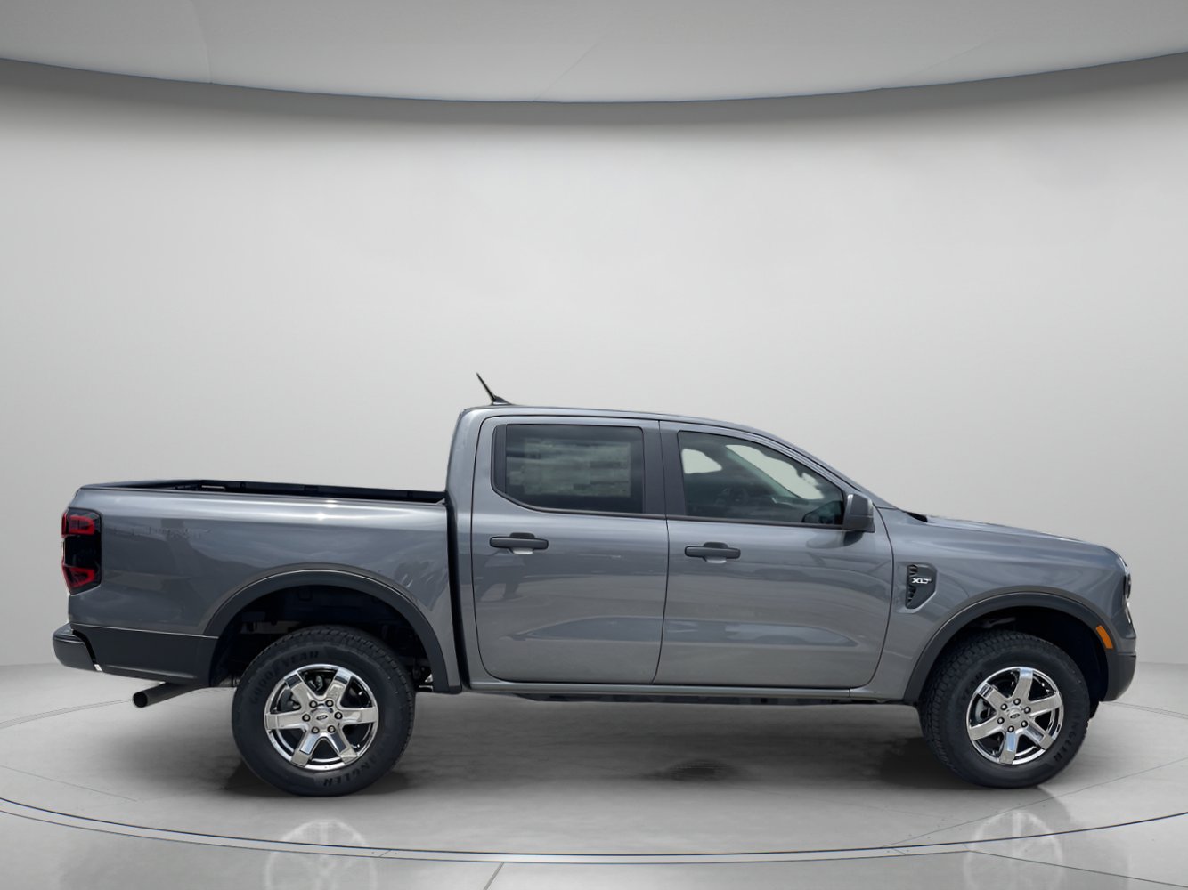 New 2026 Ford Ranger XLT RWD image 2