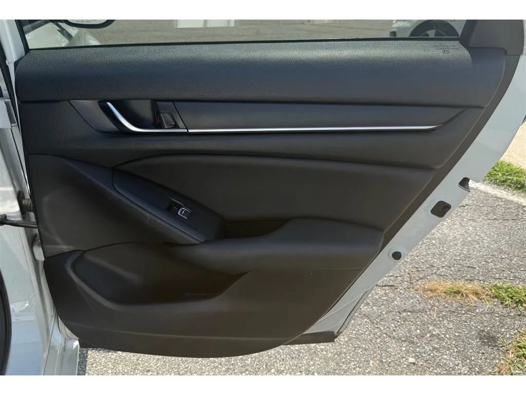 Used 2020 Honda Accord Sport image 33