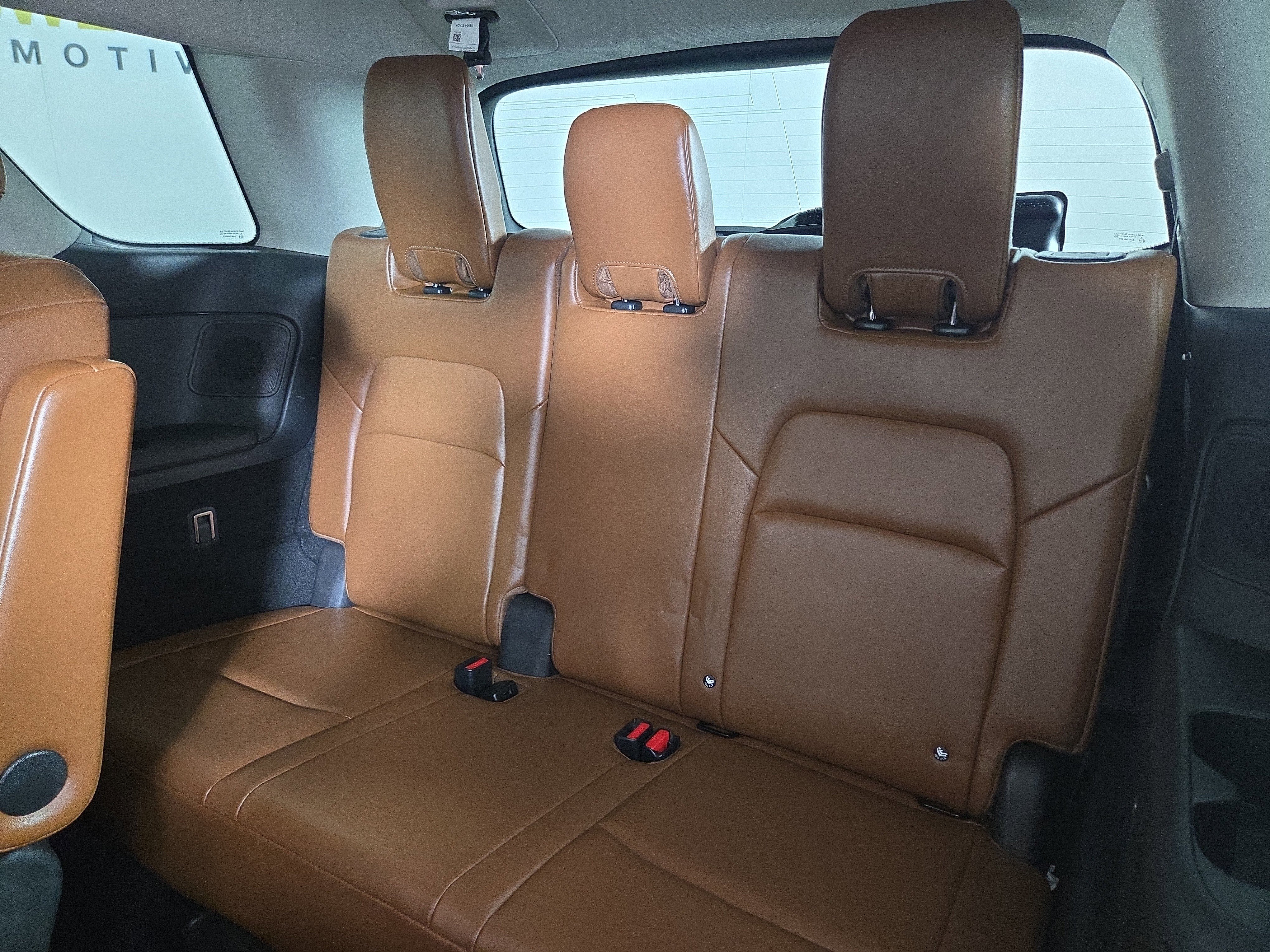 Used 2022 Nissan Pathfinder Platinum w/ Cargo Package image 13