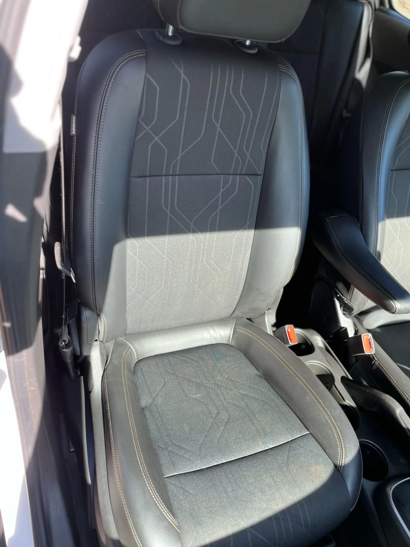 Used 2019 Chevrolet Trax LT w/ LT Convenience Package image 17