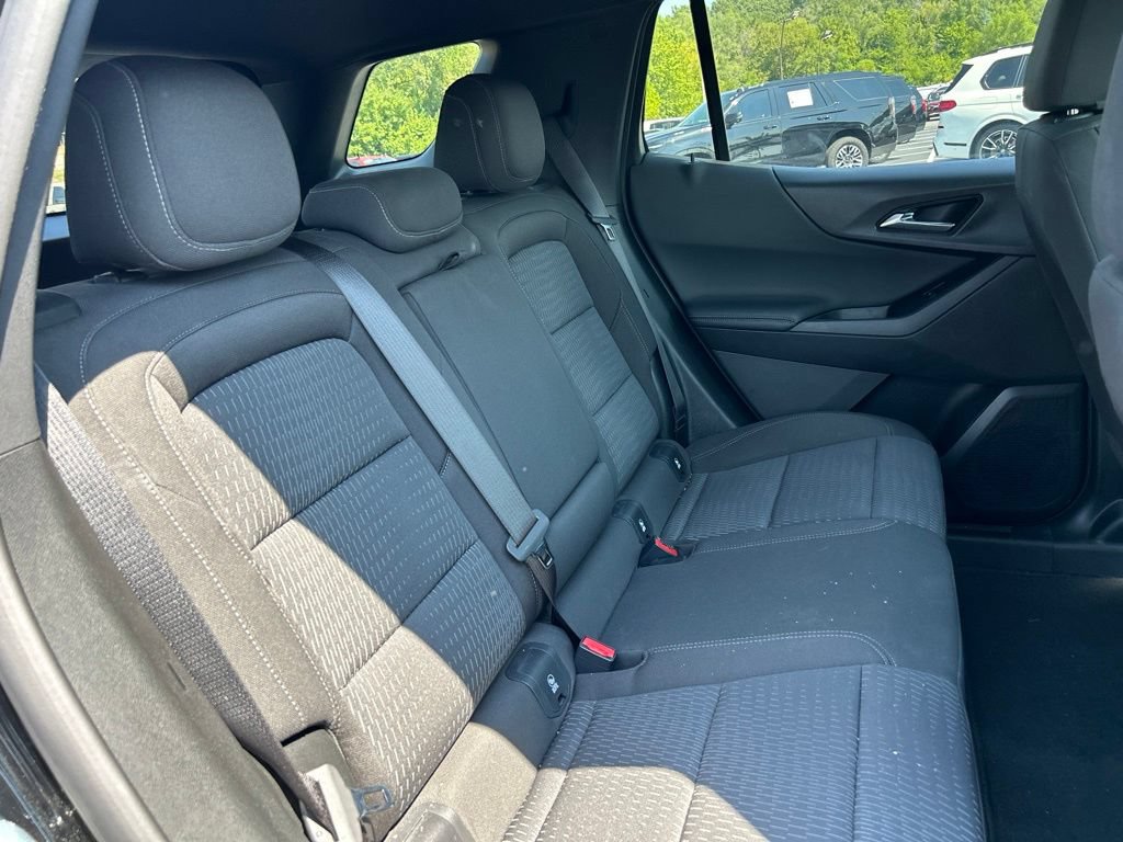 Used 2026 Chevrolet Equinox LT AWD/4WD image 35
