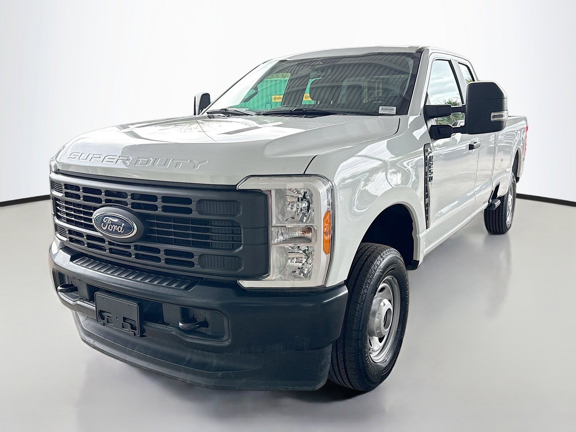 Used 2023 Ford F250 XL image 4