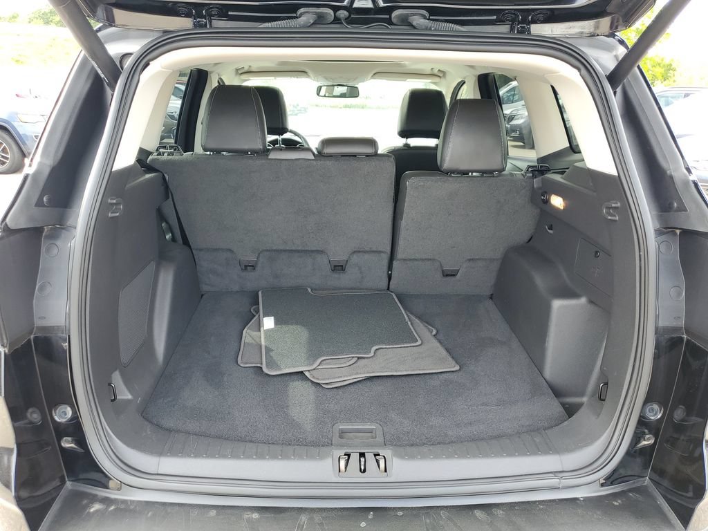 Used 2017 Ford Escape Titanium w/ Canadian Touring Package AWD/4WD image 7