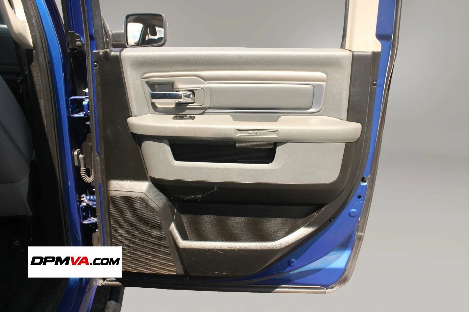 Used 2019 RAM 1500 Classic SLT w/ Luxury Group AWD/4WD image 23