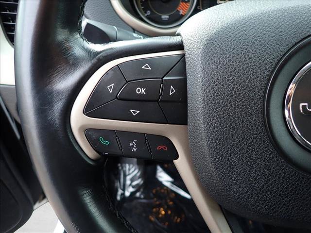 Used 2015 Jeep Cherokee Latitude AWD/4WD image 13