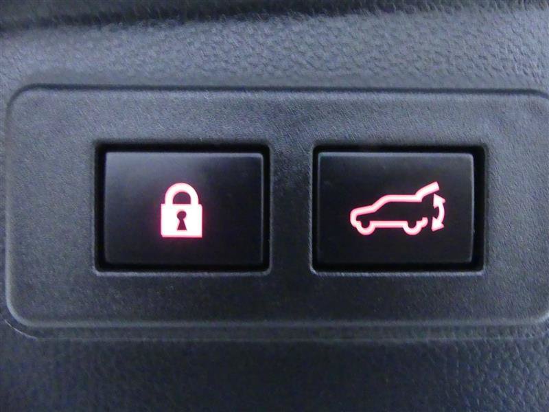 Used 2025 Subaru Outback Touring XT AWD/4WD image 34