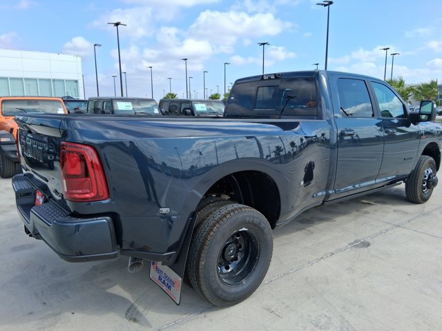 New 2026 RAM 3500 Laramie AWD/4WD image 7