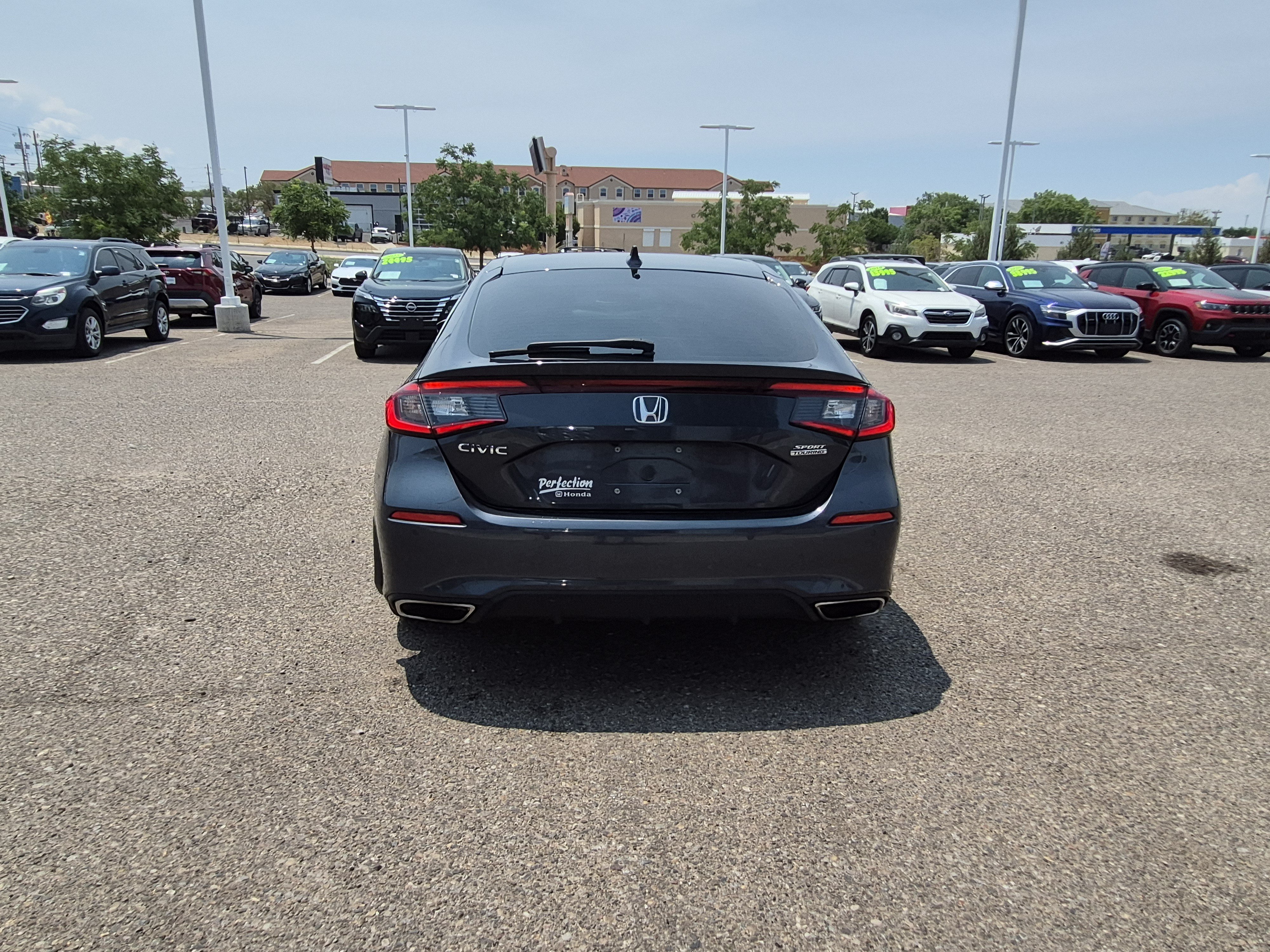 Used 2024 Honda Civic Sport Touring image 4