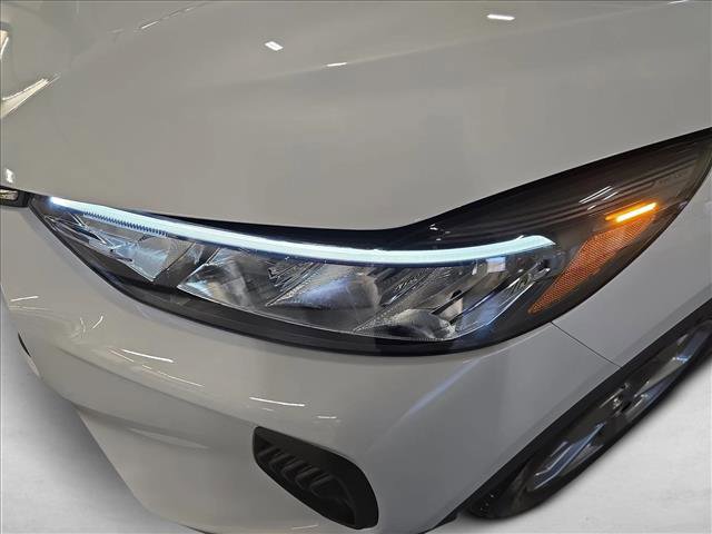 Used 2025 Ford Escape ST-Line image 30