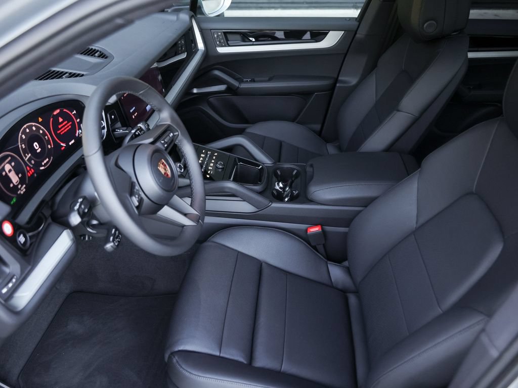 Certified 2026 Porsche Cayenne AWD/4WD image 17