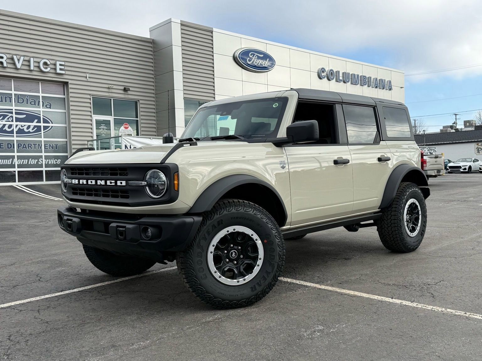 New 2025 Ford Bronco Big Bend w/ Black Diamond Package image 16