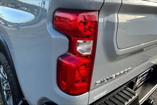 Used 2024 Chevrolet Silverado 2500 Custom w/ Custom Value Package image 25