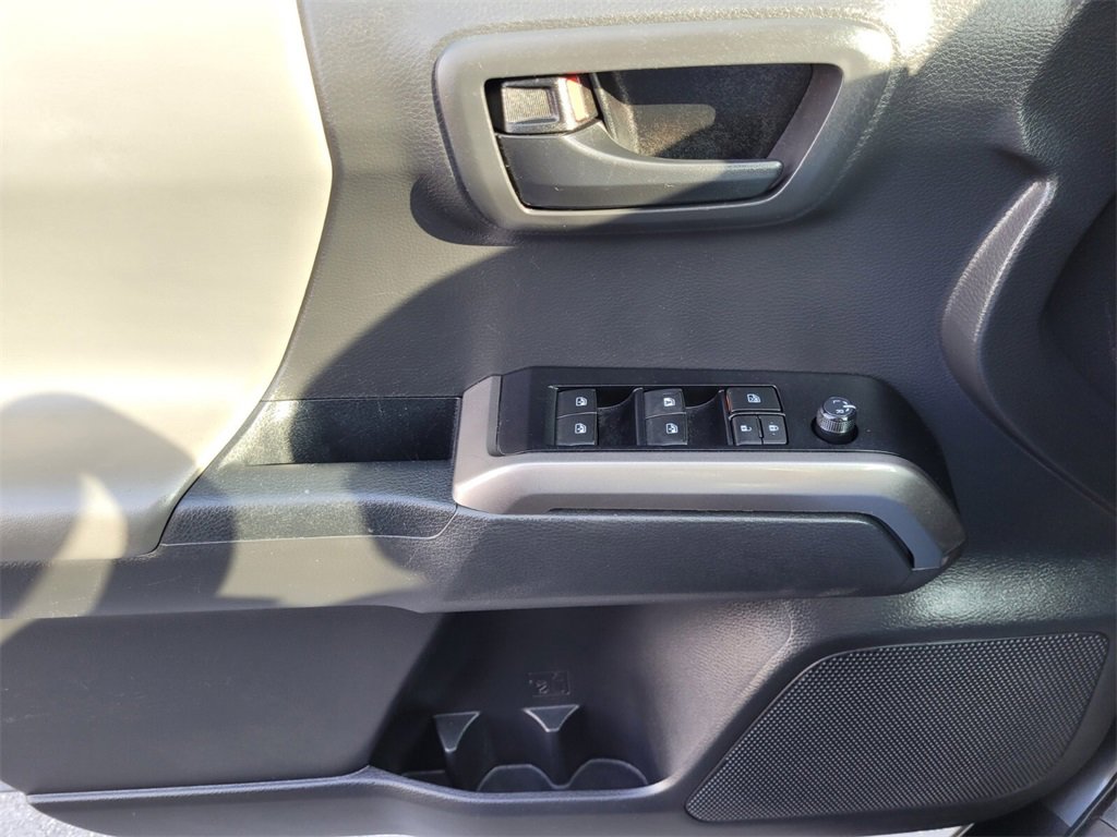 Certified 2022 Toyota Tacoma SR5 image 25