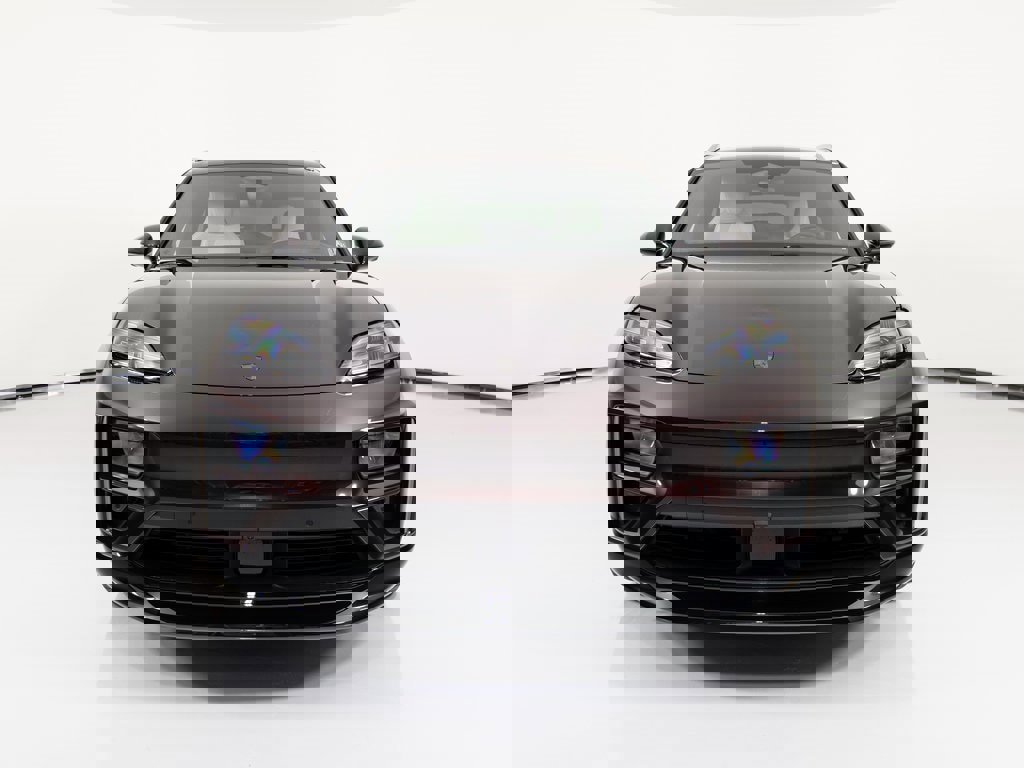 New 2025 Porsche Macan Turbo Electric image 13