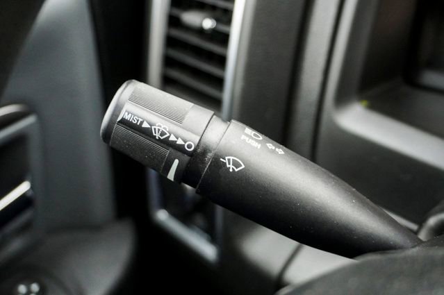 Used 2023 RAM 1500 Classic SLT image 18