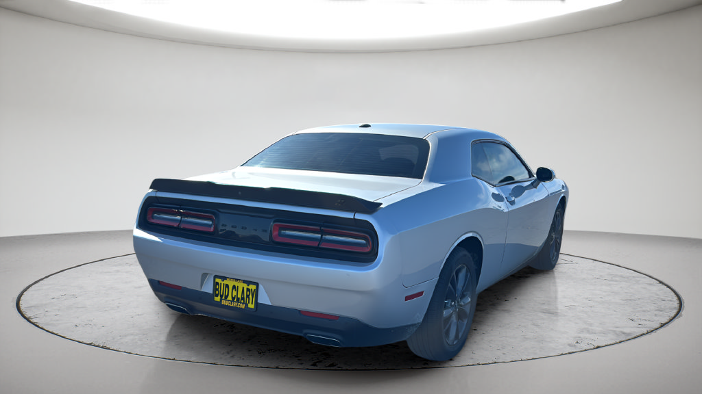 Used 2020 Dodge Challenger SXT w/ Driver Convenience Group AWD/4WD image 24