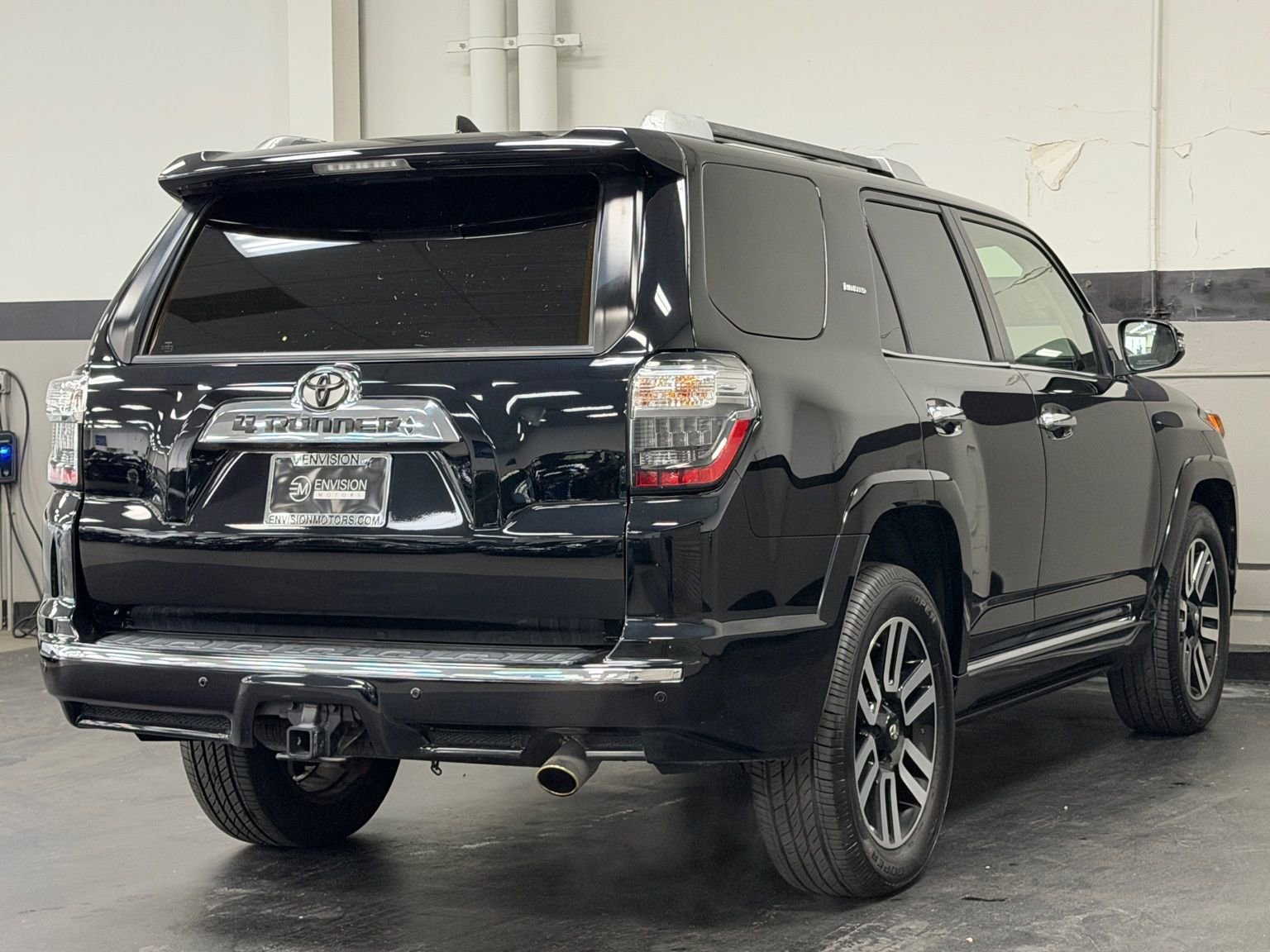 Used 2022 Toyota 4Runner Limited image 12