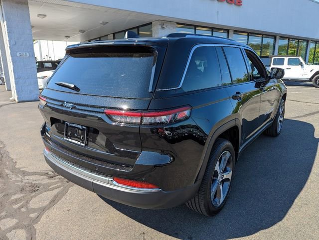 Used 2023 Jeep Grand Cherokee 4WD 4xe w/ Luxury Tech Group II image 4