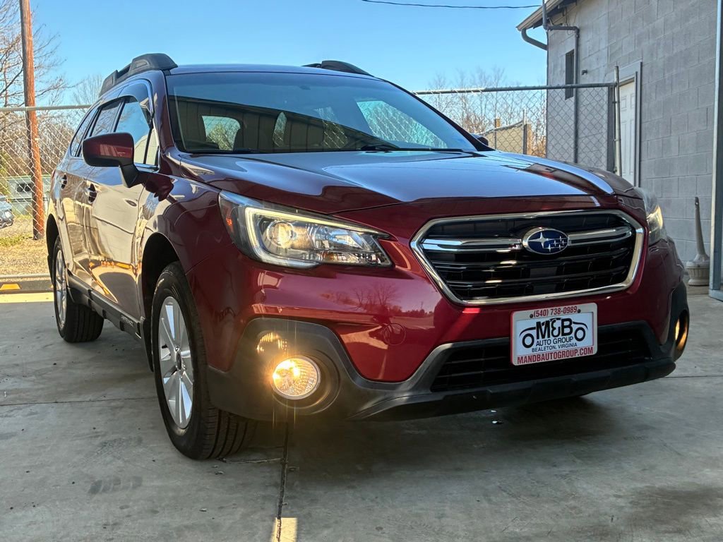 Used 2018 Subaru Outback 2.5i Premium AWD/4WD image 1