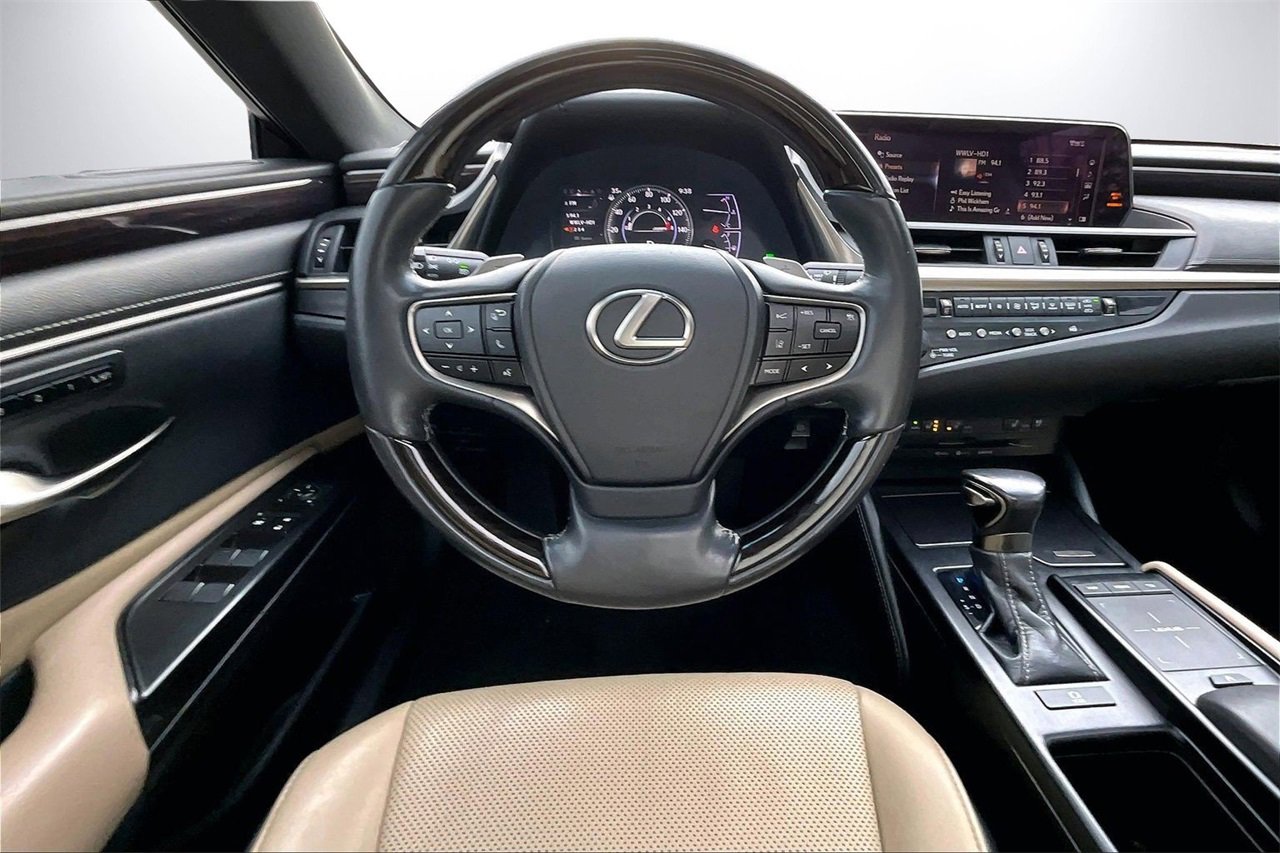 Used 2019 Lexus ES 350 w/ Premium Package image 11