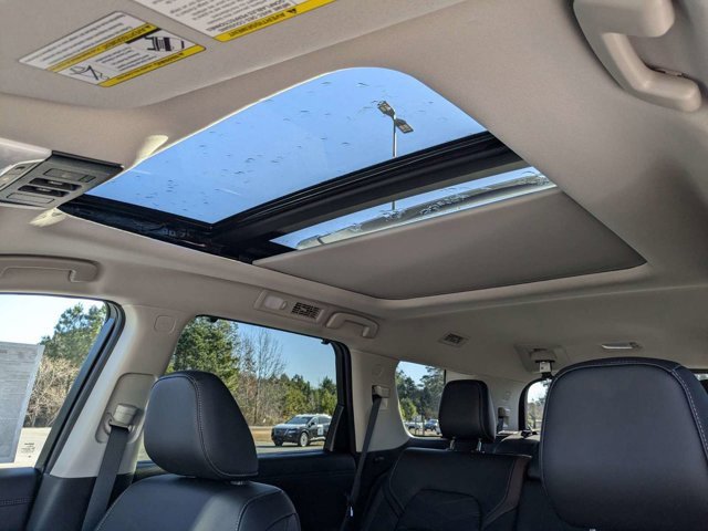 New 2025 Nissan Pathfinder Platinum w/ Cargo Package image 24