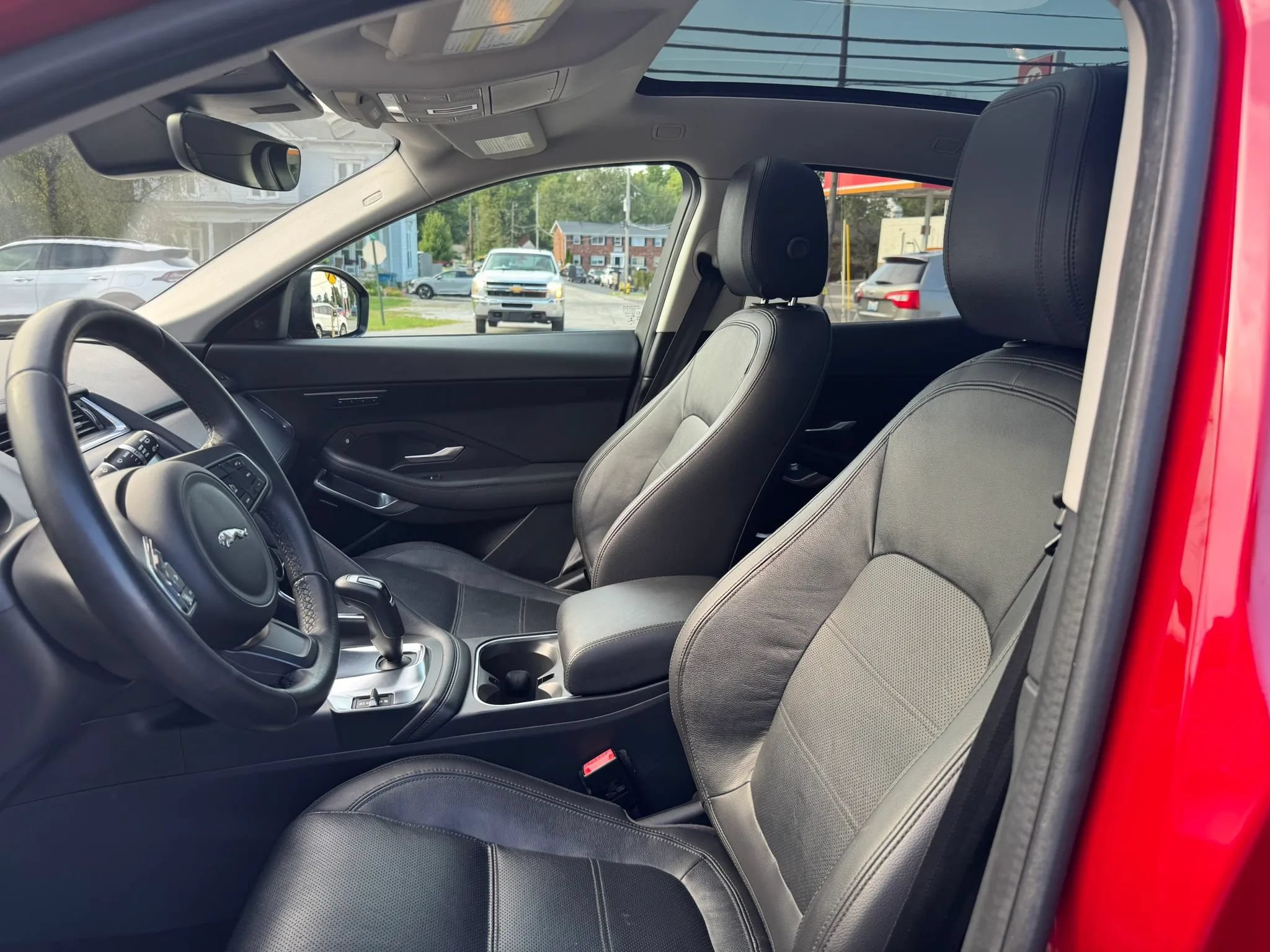 Used 2020 Jaguar E-PACE SE AWD/4WD image 24