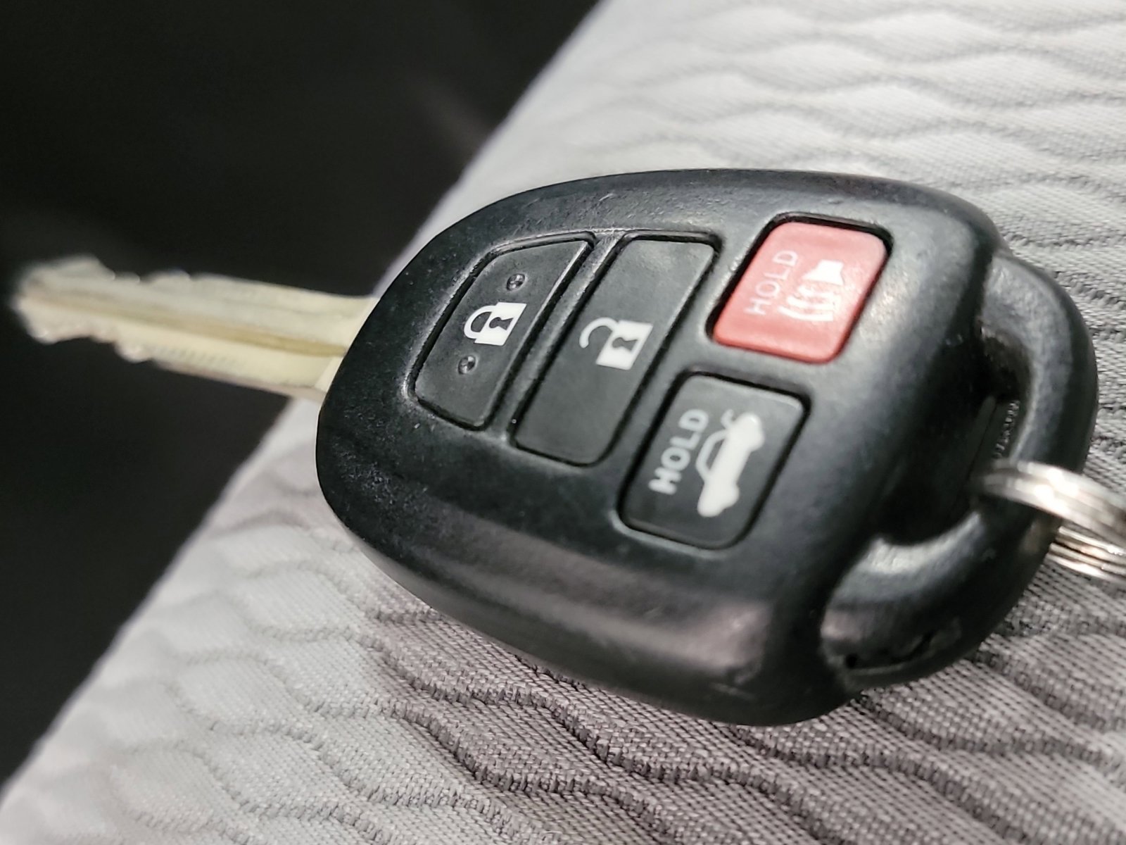 Used 2016 Toyota Corolla LE FWD image 32