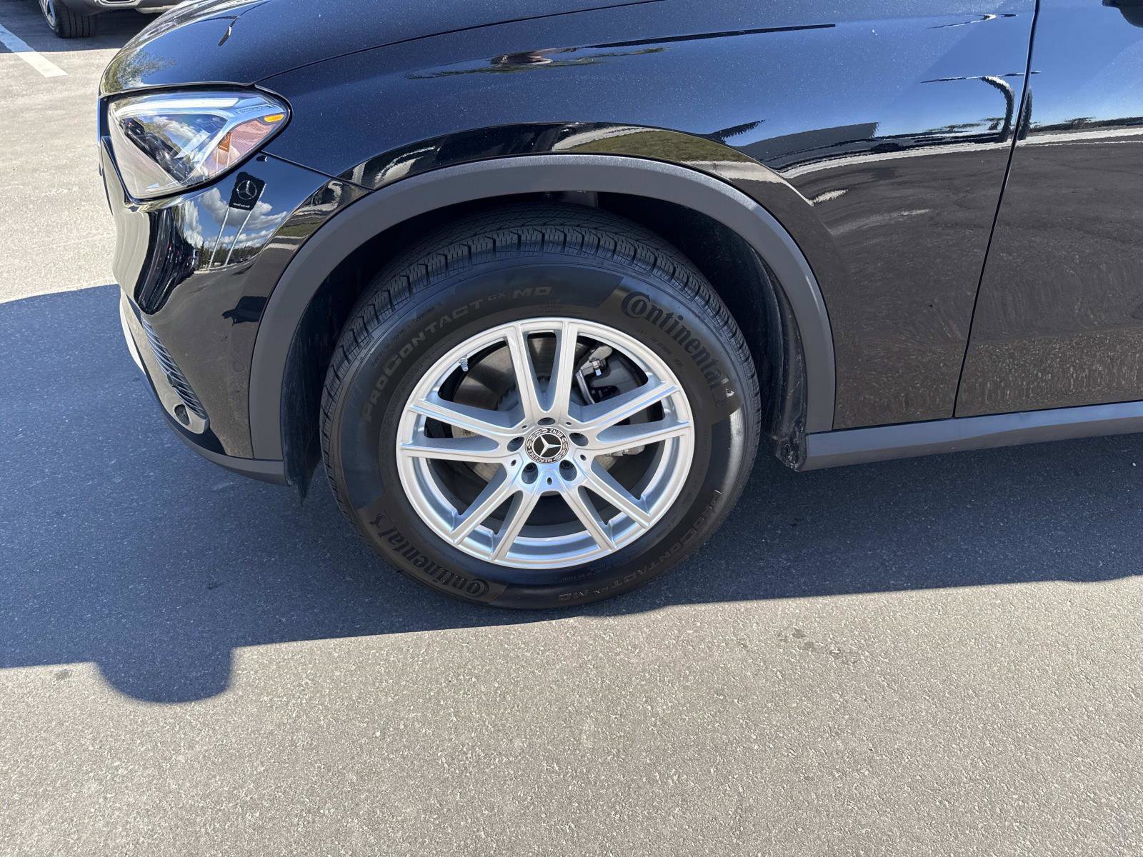 Used 2025 Mercedes-Benz GLC 300 image 9