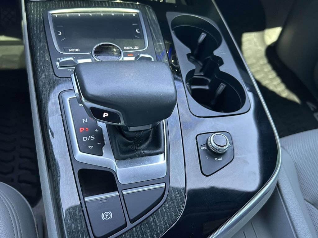 Used 2018 Audi Q7 3.0T Prestige AWD/4WD image 22