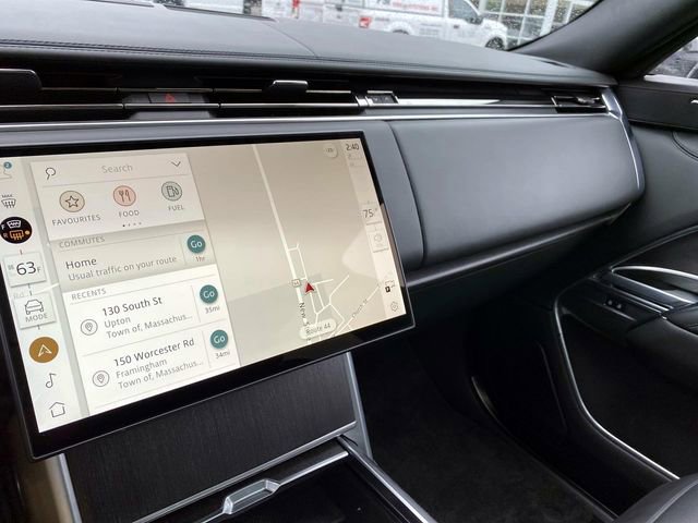 Used 2025 Land Rover Range Rover SE image 29