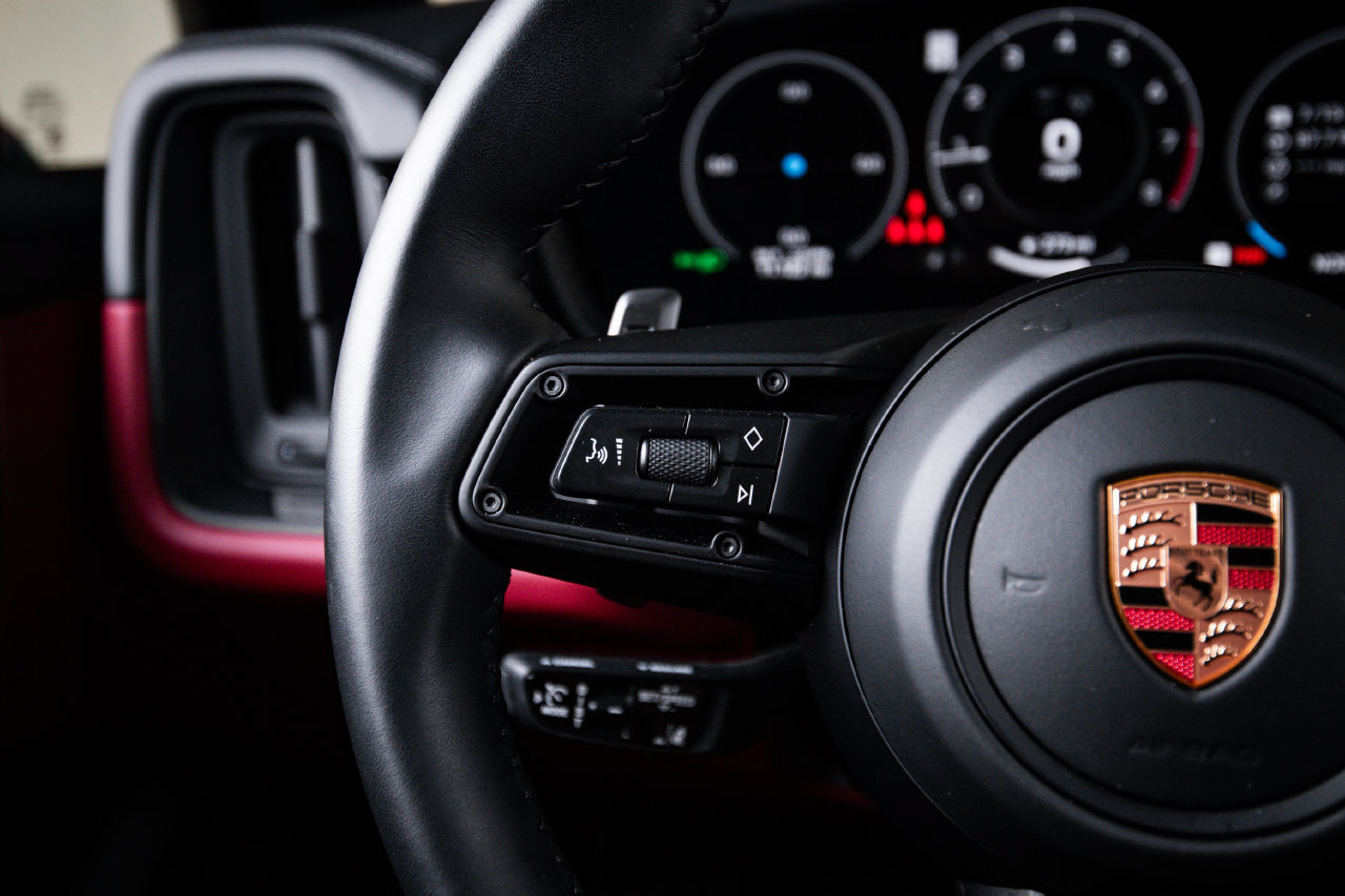 Certified 2026 Porsche Cayenne GTS AWD/4WD image 16
