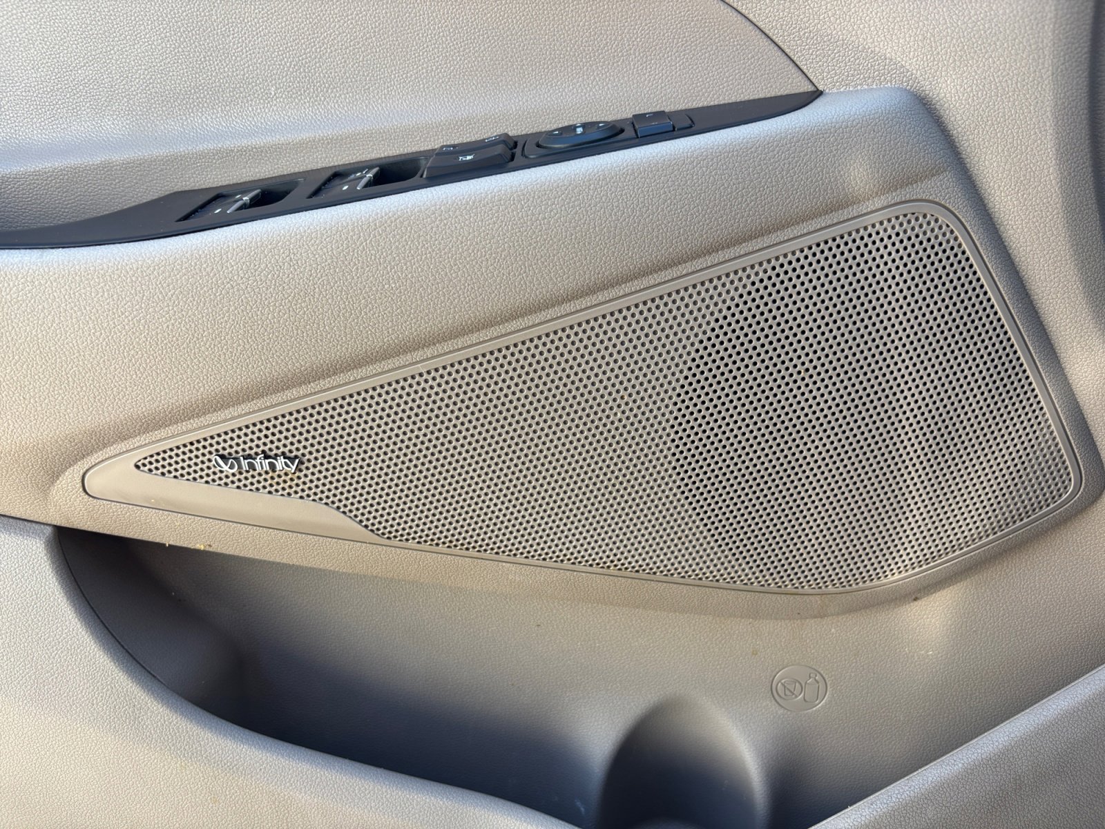 Used 2021 Hyundai Tucson Limited image 25