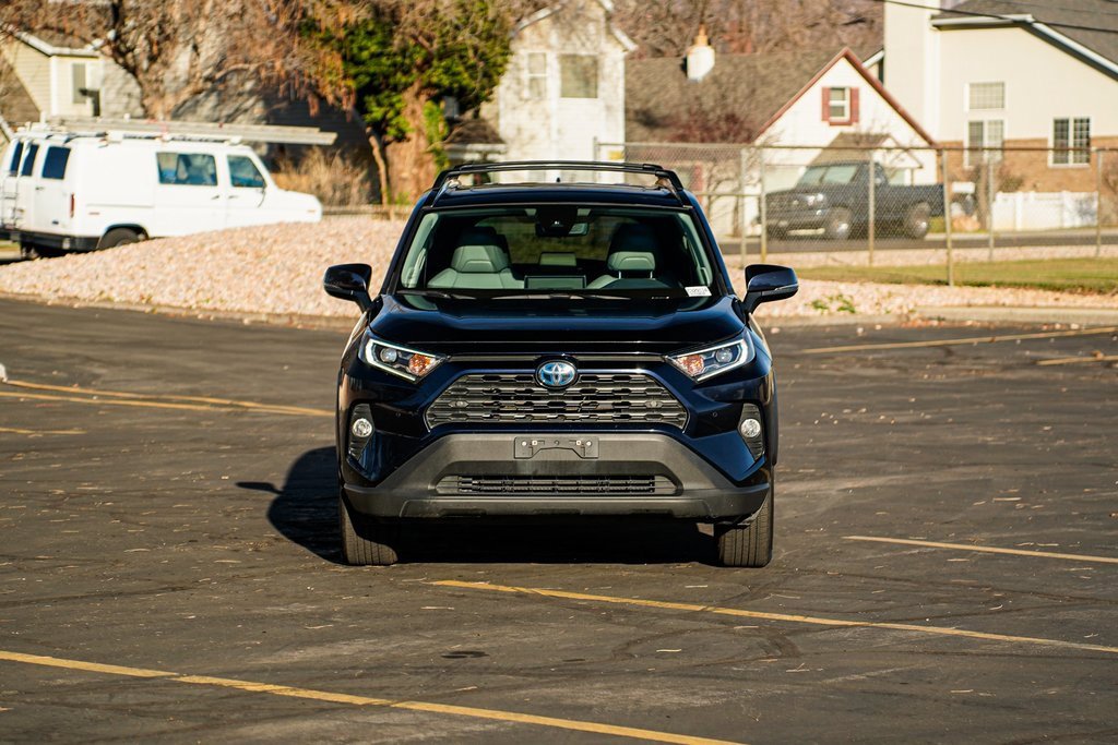 Used 2021 Toyota RAV4 XLE Premium image 2