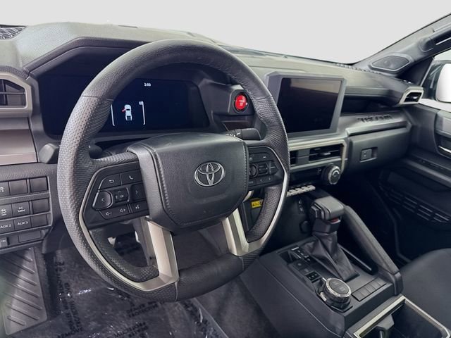 Used 2024 Toyota Tacoma TRD Sport w/ TRD Sport Upgrade Package AWD/4WD image 9