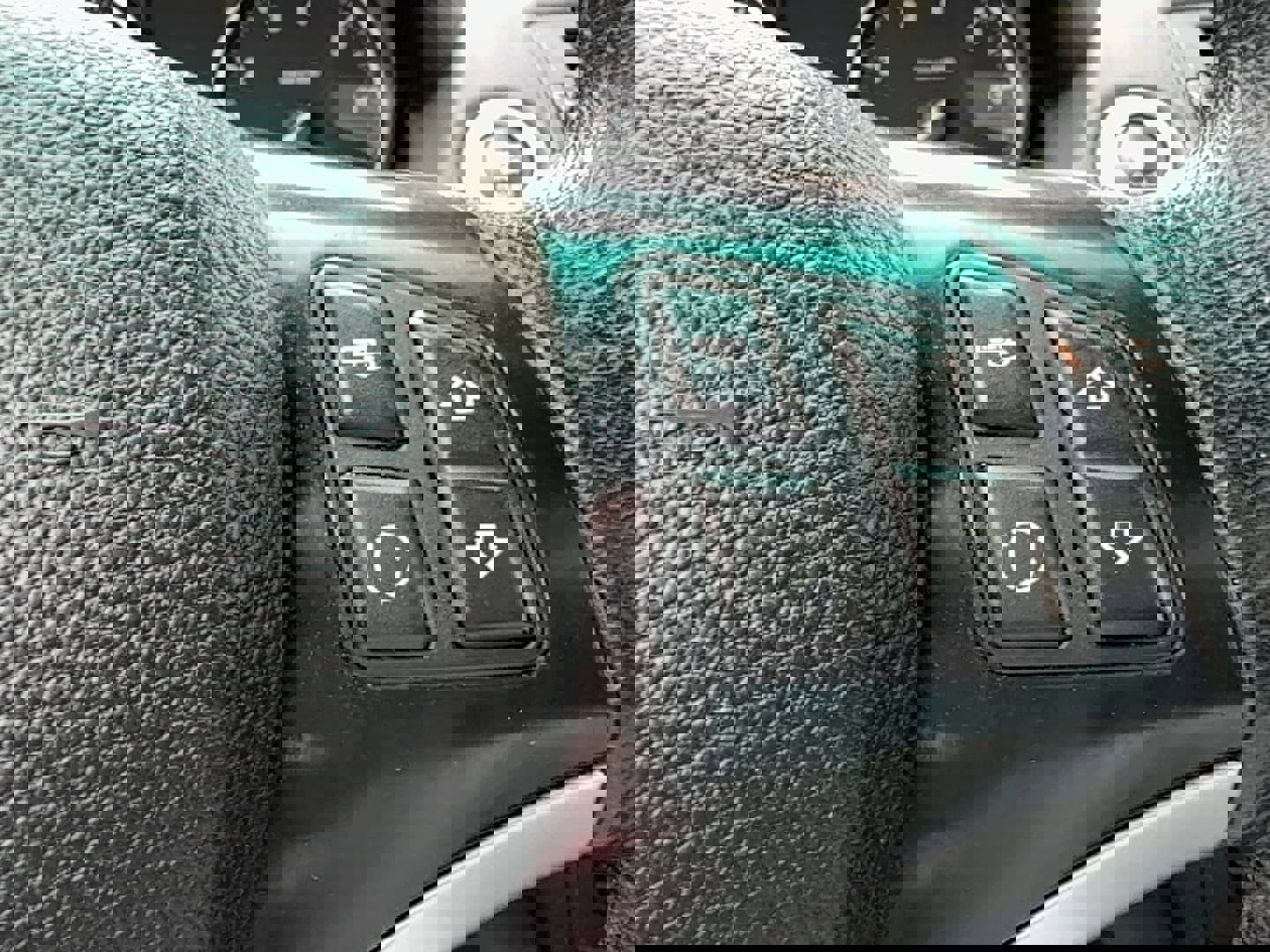 Used 2011 BMW 128i Convertible image 17