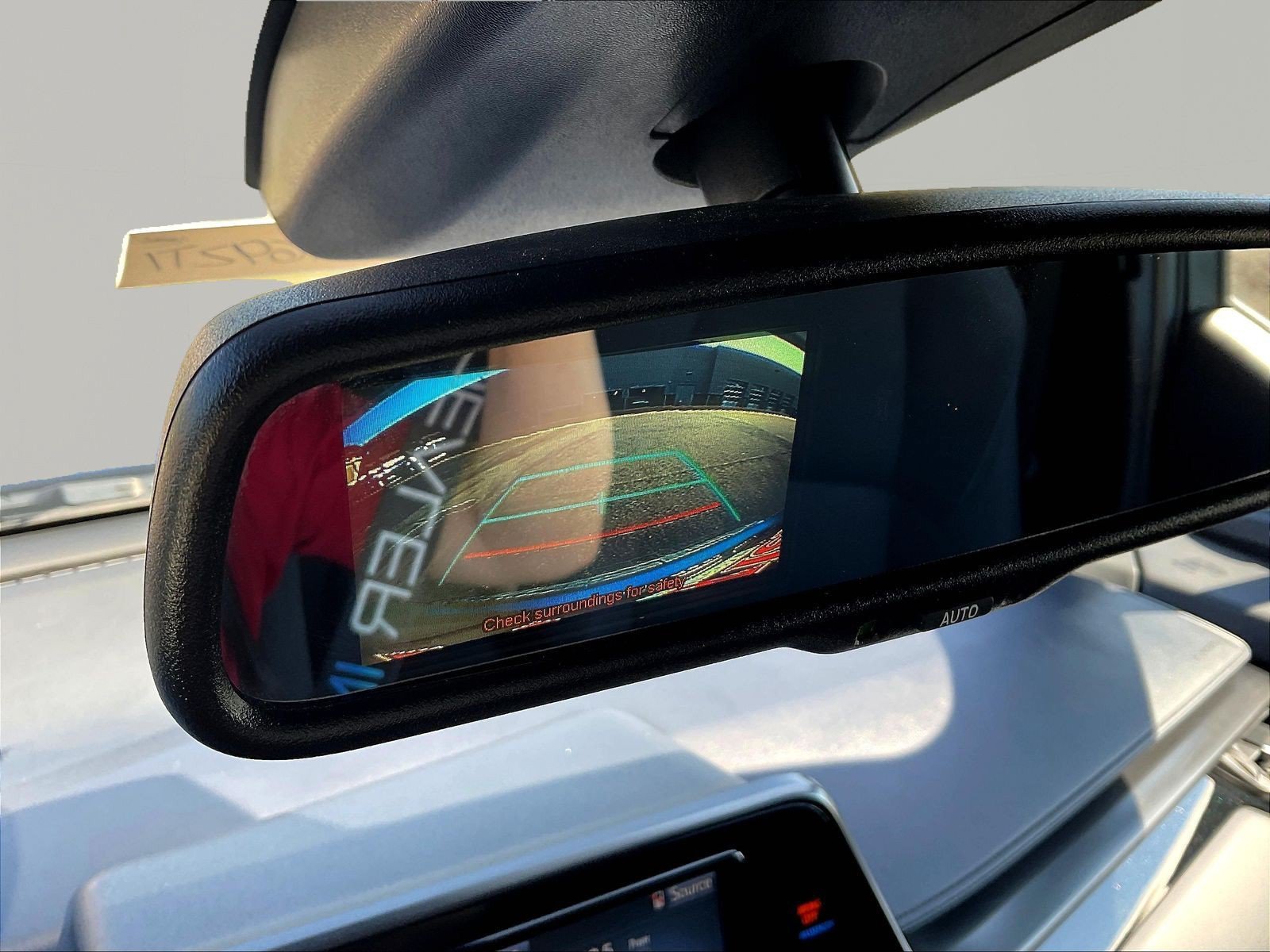 Used 2018 Toyota C-HR XLE FWD image 13