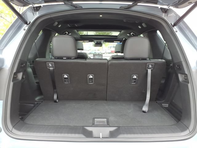 Certified 2025 Honda Pilot Black Edition image 12