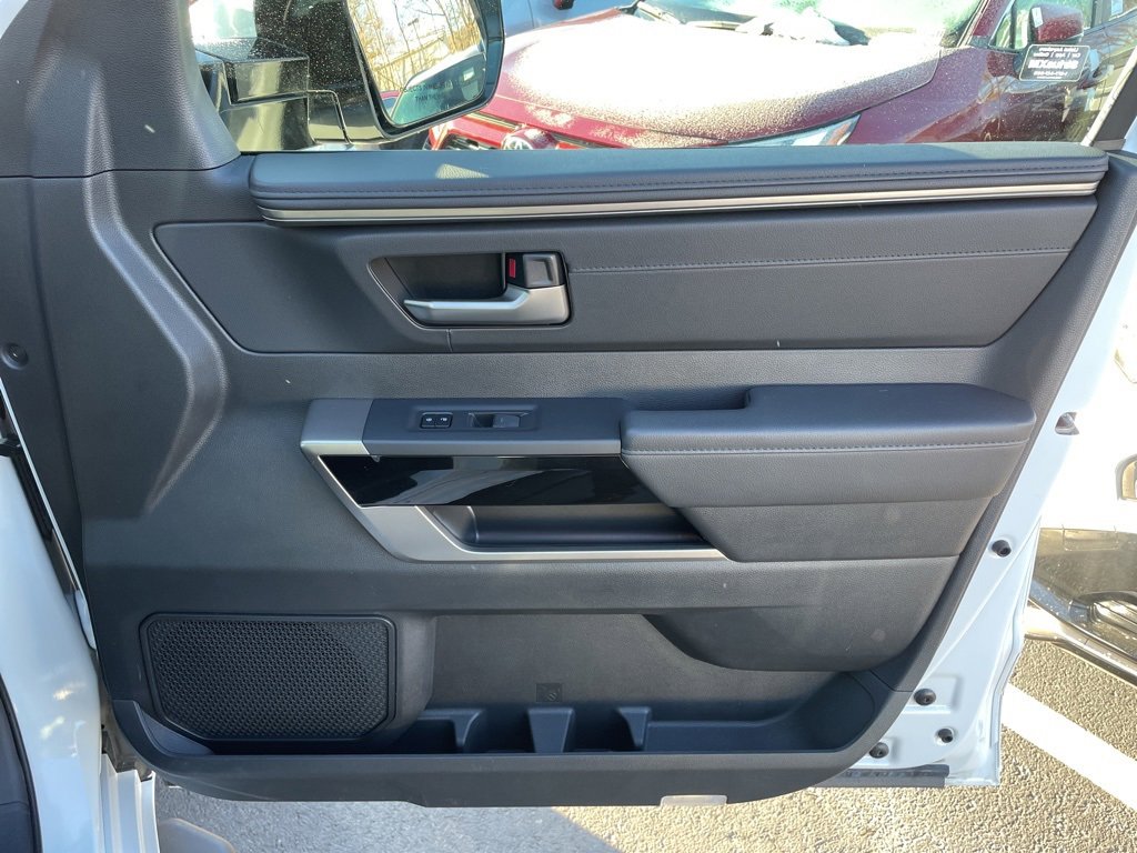 Used 2025 Toyota Tundra Limited image 10