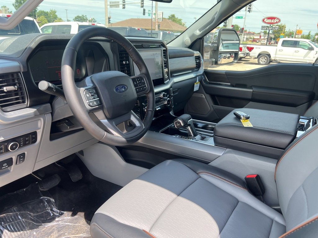 New 2025 Ford F150 Lariat w/ Equipment Group 502A High image 6