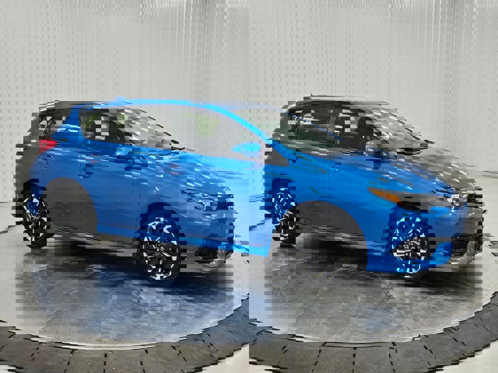 Used 2017 Toyota Corolla iM image 32