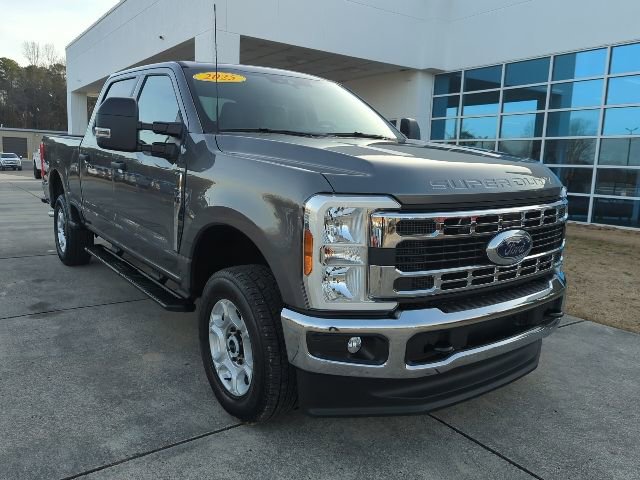 Used 2025 Ford F250 XLT AWD/4WD image 1