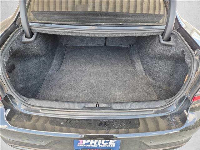 Used 2018 Dodge Charger R/T RWD image 6